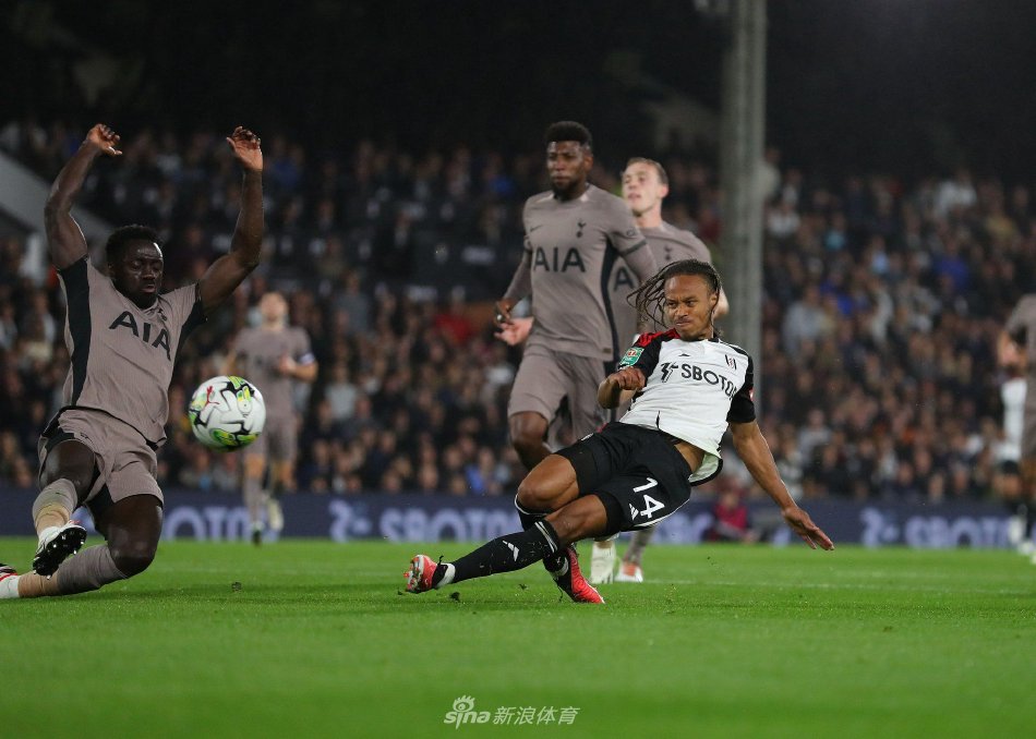 冠立下赫赫 冠立下赫赫