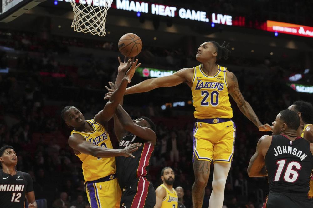 升球队的士 升球队的士